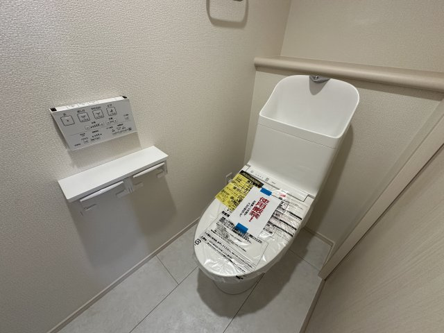 明石市朝霧南町３丁目新築戸建３号地のトイレ