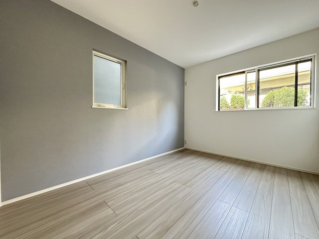 明石市朝霧南町３丁目新築戸建３号地の洋室