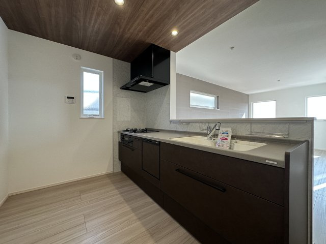 明石市朝霧南町３丁目新築戸建３号地のキッチン