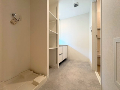 【洗面所】 | ディーグラフォート千里中央