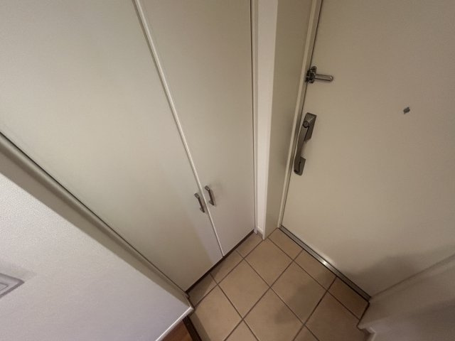 レガーロ旭町の玄関|シューズボックスです♪