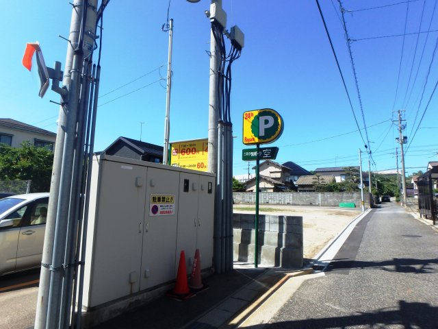 レガーロ旭町の駐車場|東側の平面駐車場です。