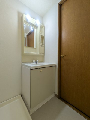 【洗面所】 | コーラルリーフ志木 | 忙しい朝には欠かせない洗面所です