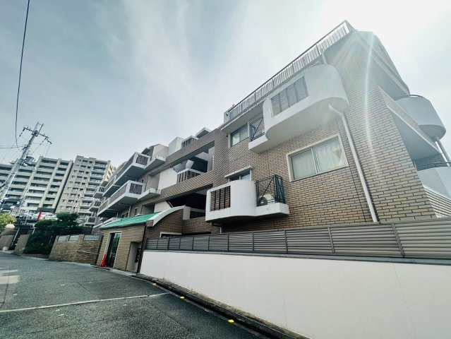 グランディア緑丘の外観