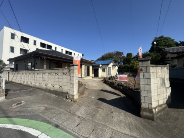 前橋市昭和町　中古平屋住宅の駐車場|現況駐車2台可能です！拡張工事も可能です（有償）