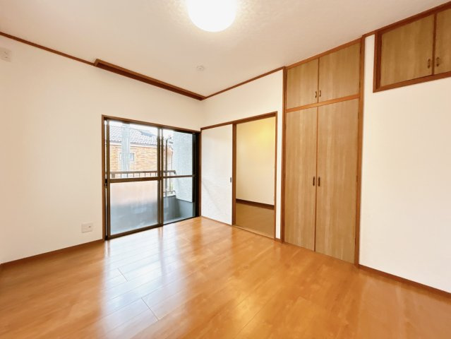 ふじみ野市鶴ケ岡３丁目の中古一戸建の洋室|2階6帖の洋室です。