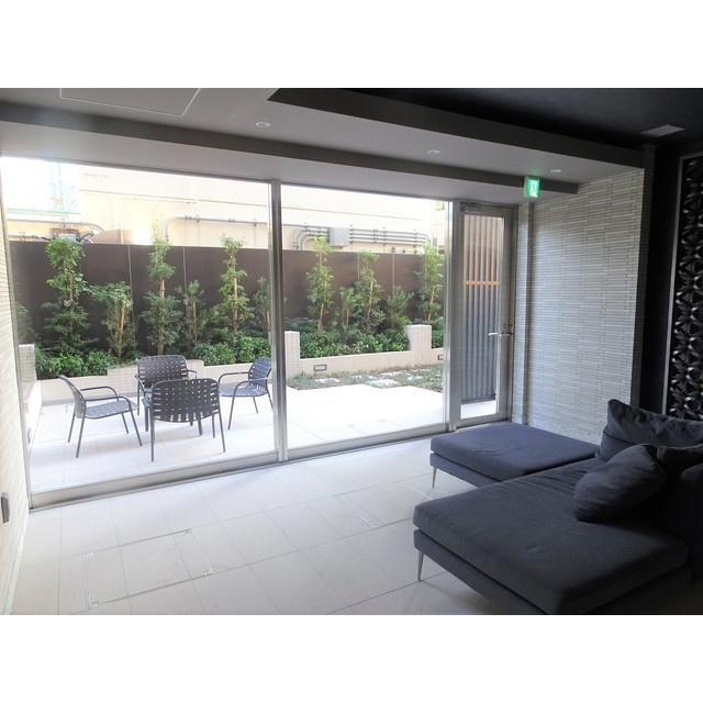 ザ・パークハビオ駒込のエントランス|2024年1月撮影