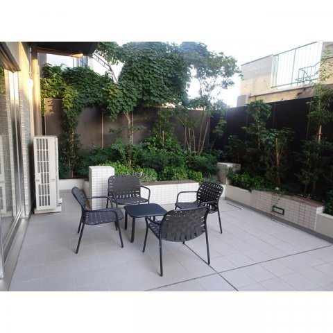 ザ・パークハビオ駒込のエントランス