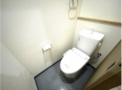 世田谷さくら荘　角部屋　南向き　宅配BOXのトイレ