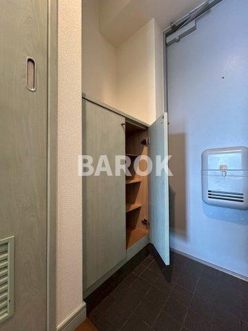 モンレーヴ市崎の玄関