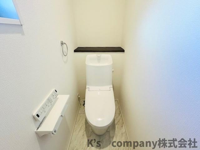 茅ヶ崎市松が丘2丁目　新築戸建　2号棟のトイレ|同施工例