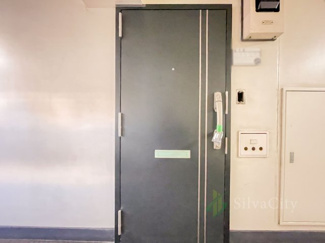 【その他共用部分】 | ニューハイツ大森 | 玄関ドア