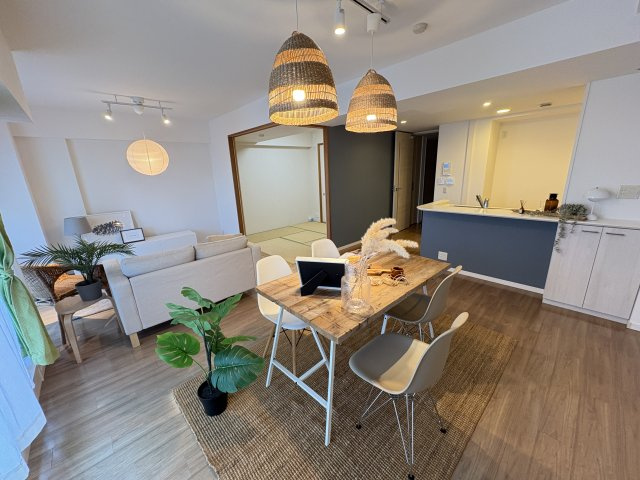 【居間・リビング】の画像