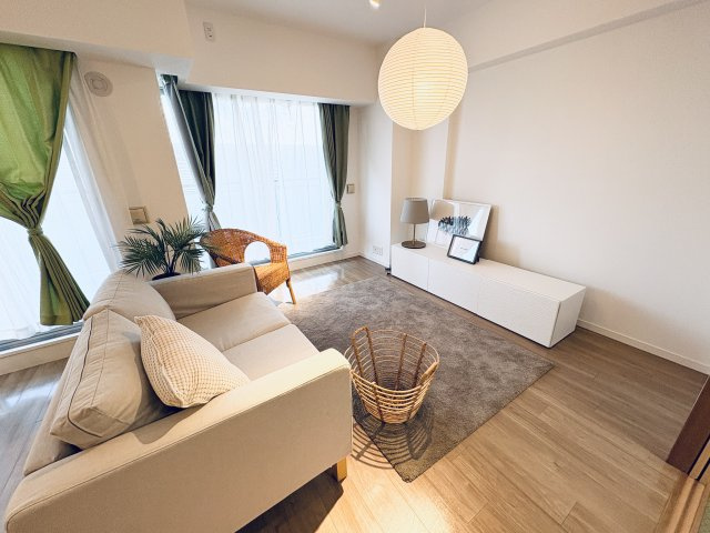 【居間・リビング】の画像