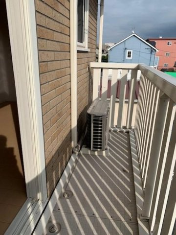 モンテカスカーダA棟のバルコニー|外からの目が気にならないバルコニーで洗濯物が干せます