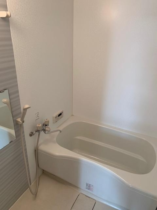 モンテカスカーダA棟の浴室|お風呂で日々の疲れを落としましょう