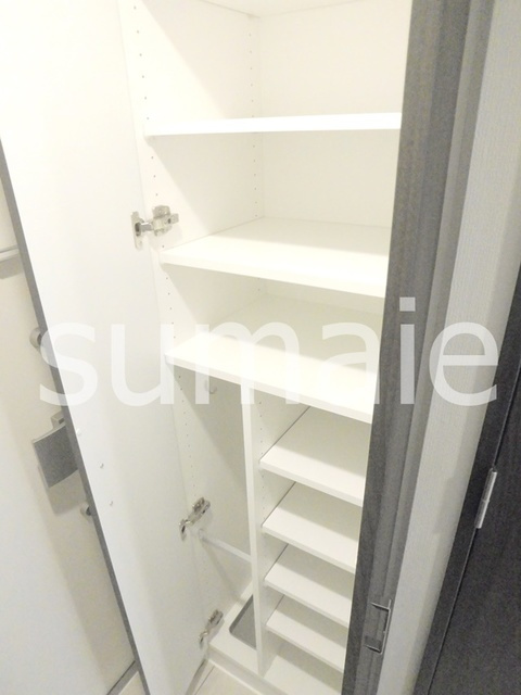 ラフィスタ新小岩Ⅲの収納|シューズボックスです♪