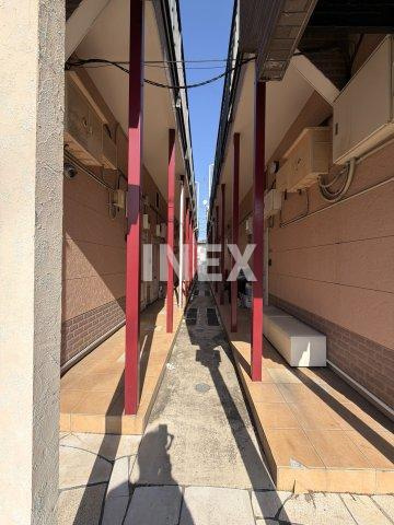ネオステージ大倉山A棟のエントランス