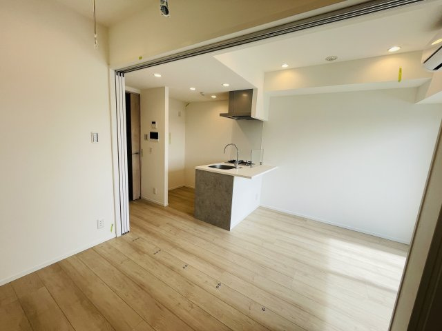 SYFORME SUMIYOSHI Ⅲの居間・リビング|※同タイプ802号室のお写真です