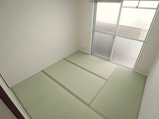 神戸市北区南五葉２丁目の賃貸マンションの内装|入れ替え済で綺麗な和室