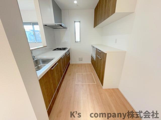 茅ヶ崎市松が丘2丁目　新築戸建　3号棟のキッチン|同施工例