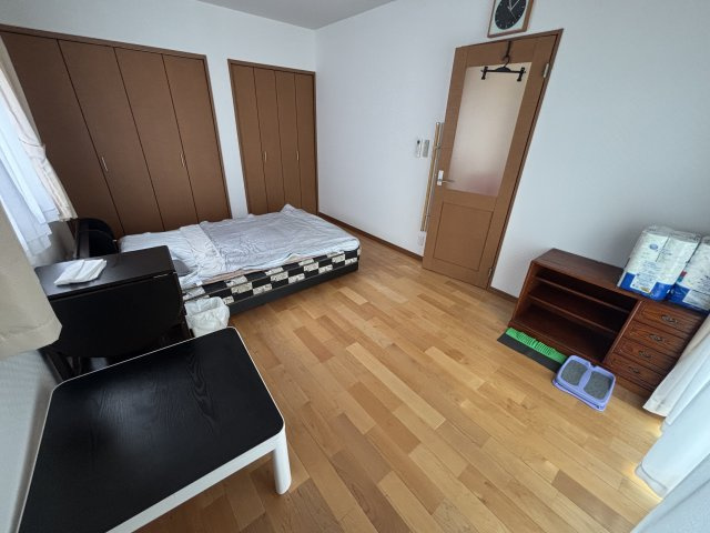 北高松町　中古戸建の玄関