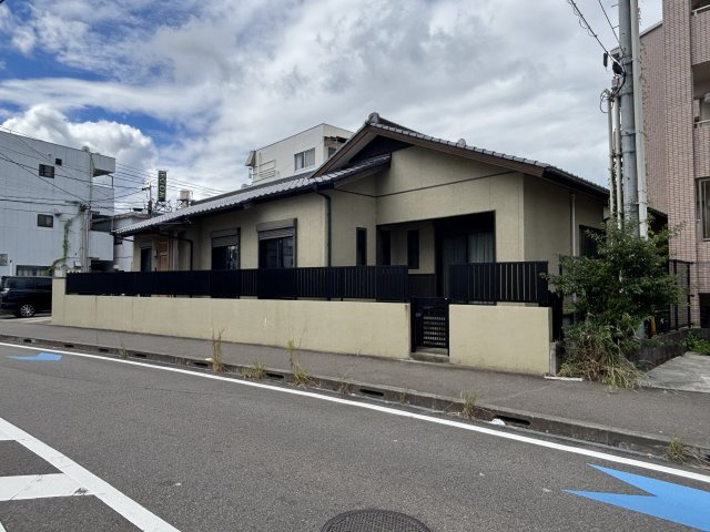 北高松町　中古戸建の外観