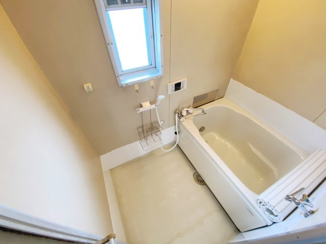 サンハイツ（内谷5丁目）の浴室|別号室の参考写真です。