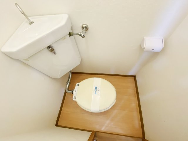 サンハイツ（内谷5丁目）のトイレ|別号室の参考写真です。