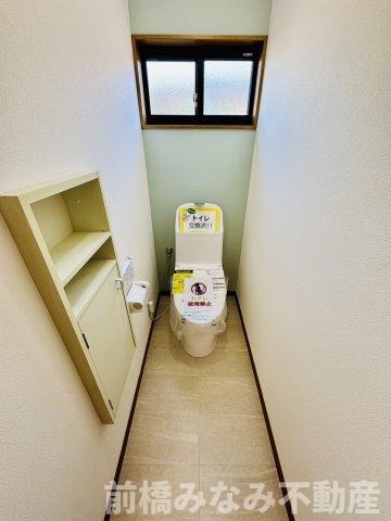 【中古戸建】前橋市箱田町　４LDKのトイレ|2階トイレ
新品交換済みトイレ