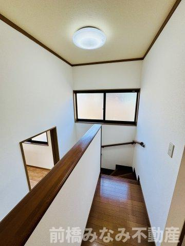 【中古戸建】前橋市箱田町　４LDKの内装|階段