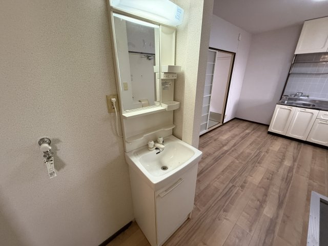 福西ハイツの独立洗面台