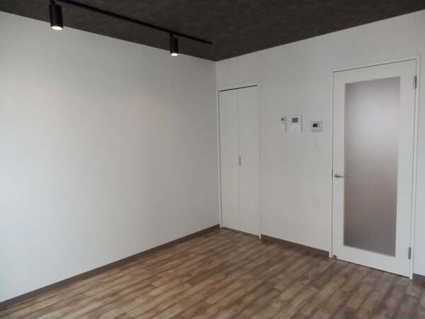 Gallery庄内通の居間・リビング