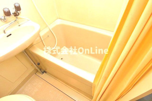 八尾市桜ヶ丘３丁目の賃貸マンションの浴室