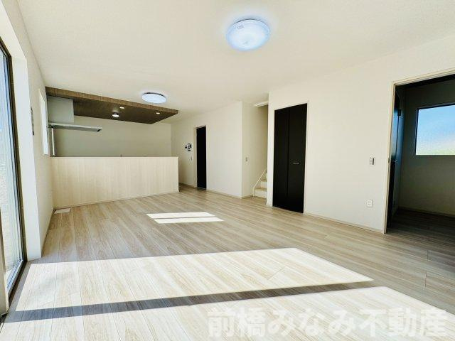 前橋市箱田町1期　限定1棟　アーバンスタイル　新築建売の居間・リビング|リビングです
