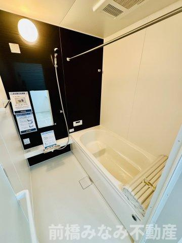 高崎市飯塚町1期　限定1棟　アーバンスタイル　新築建売の浴室|ゆったり過ごせるお風呂です