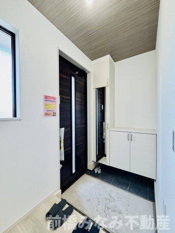 高崎市飯塚町1期　限定1棟　アーバンスタイル　新築建売の玄関|シンプルで使いやすい玄関です