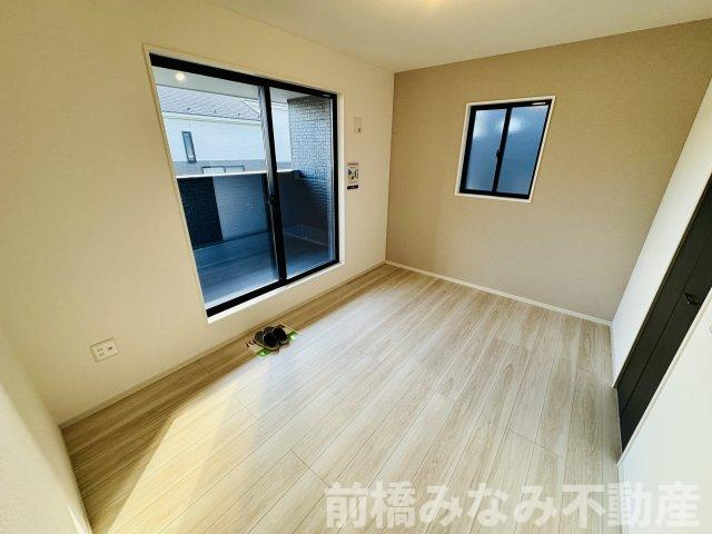 高崎市飯塚町1期　限定1棟　アーバンスタイル　新築建売の洋室|きれいな洋室です