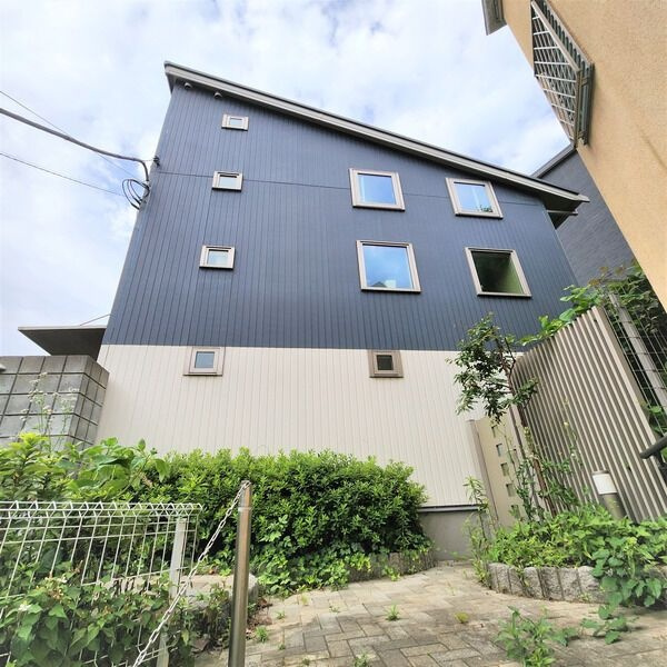 ワイズスクエア