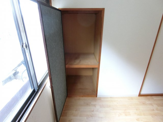 シャトー・ド・イワネC号館の収納|同物件別部屋イメージ写真