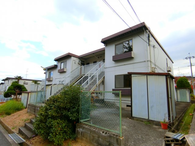 シャトー・ド・イワネC号館の外観