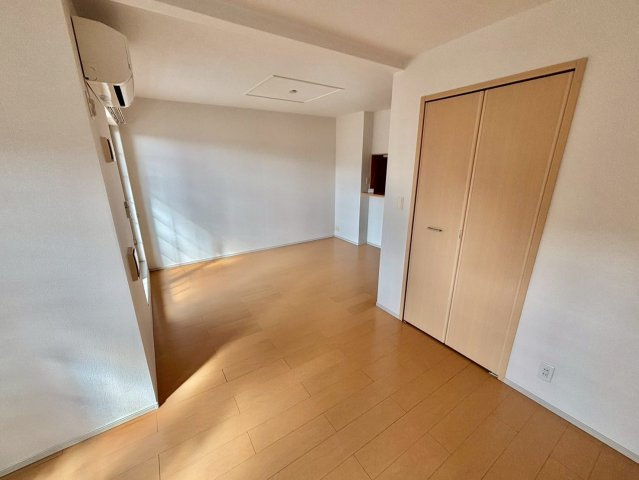 ソレイユ Ⅰ番館の居間・リビング