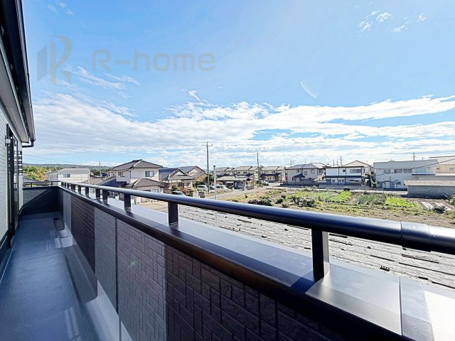 常陸太田市馬場町3期　新築戸建て　1号棟のバルコニー|お布団やラグなどの大きな物も干しやすい広々としたバルコニー！