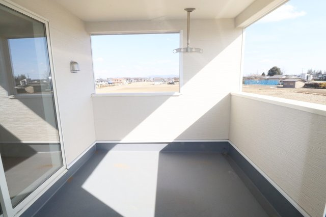 矢吹町東郷第3　　　2号棟　　　善郷小学校、矢吹中学区のバルコニー