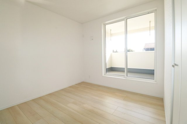 矢吹町東郷第3　　　2号棟　　　善郷小学校、矢吹中学区の洋室