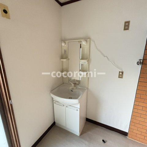 出口5丁目戸建の洗面所