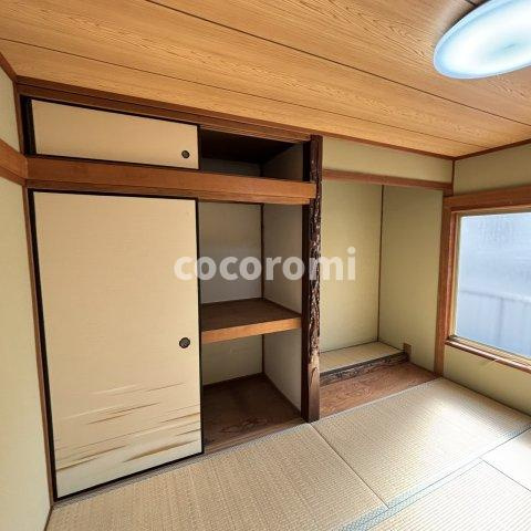 枚方市岡東戸建の収納