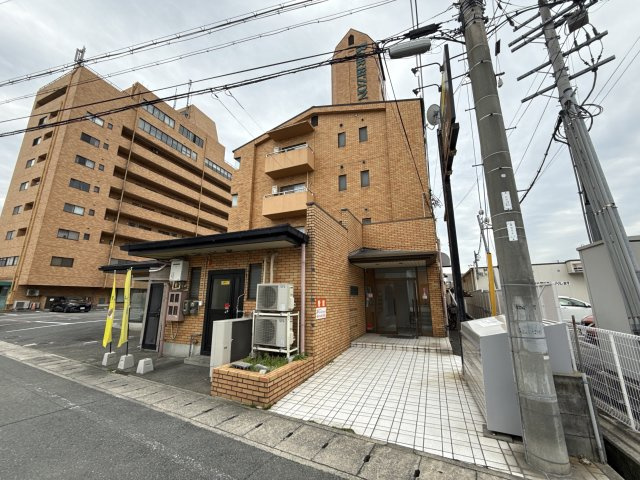 バルビゾン岡田