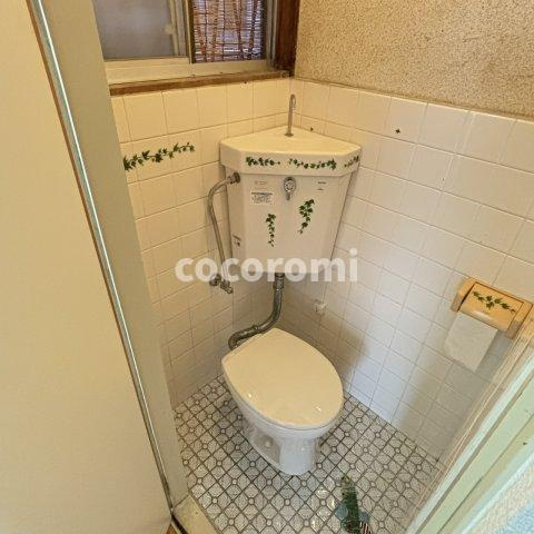 高柳7丁目車庫付き貸家のトイレ