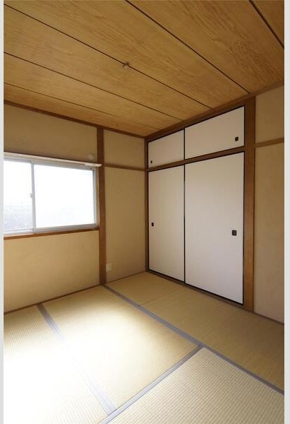 春日元町１丁目戸建ての寝室